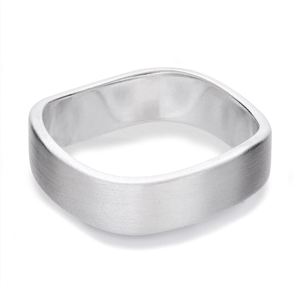Ring i återvunnet silver från Guldfynd