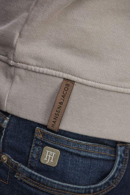 CREW NECK SWEATSHIRT