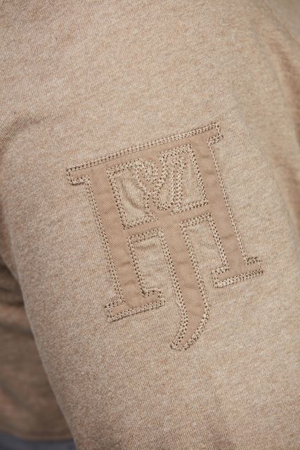 STRIPE BACK RUGGER