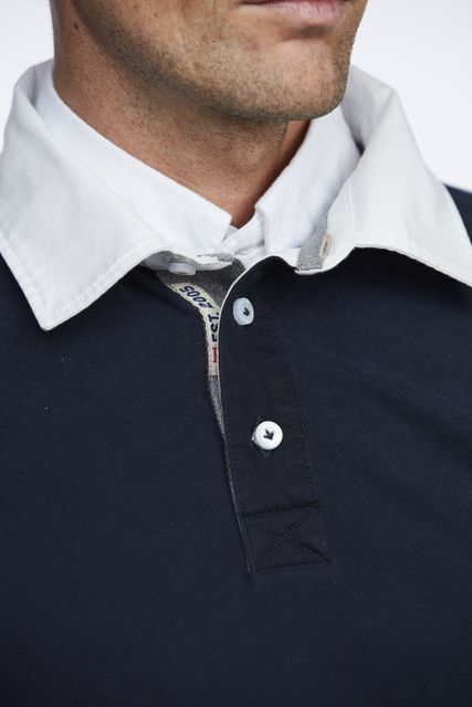 STRIPE BACK RUGGER