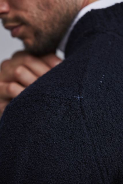VELLO LOGO KNIT