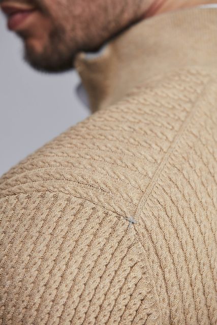 HALF ZIP MINI CABLE KNIT