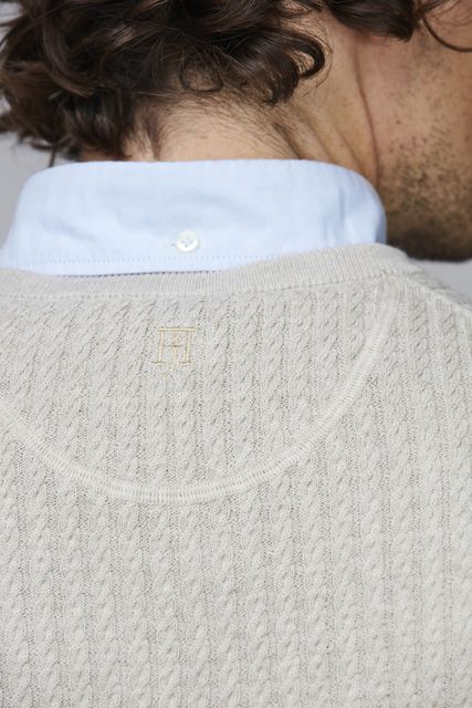CREWNECK MINI CABLE KNIT