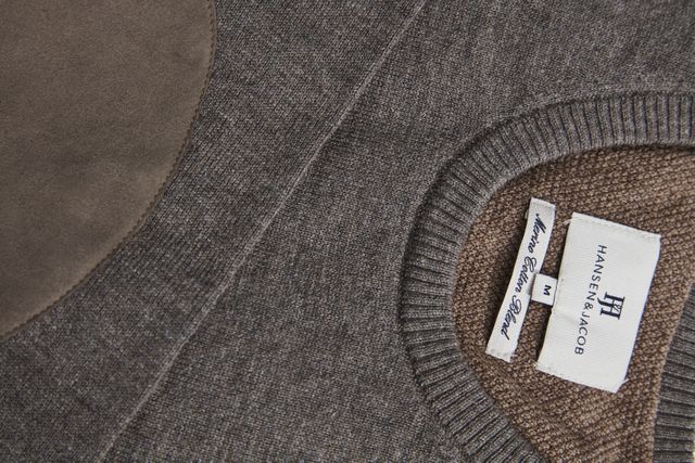 CREW NECK SWEATER