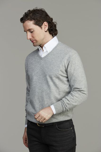 Geelong V-neck Sweater