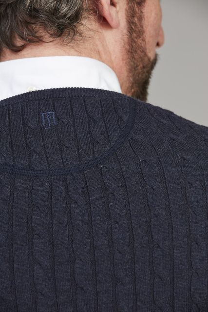 Crew Neck Cable Knit