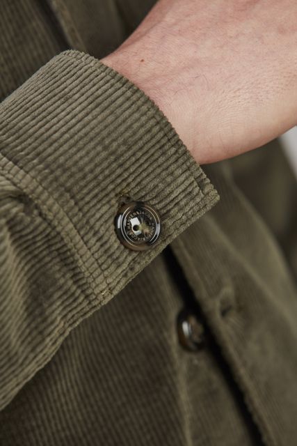 8W Corduroy Overshirt