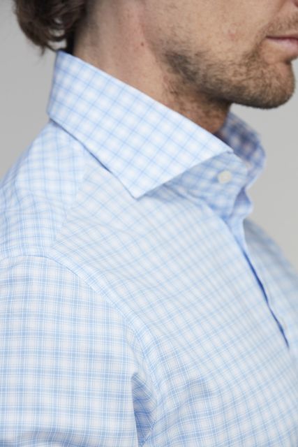 MATRIX SHIRT CUT AWAY
