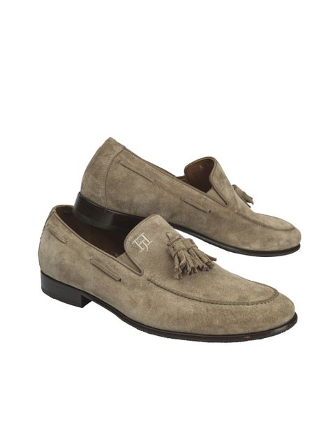 Tassel loafer