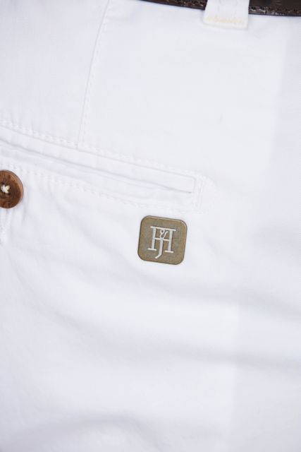 CLASSIC CHINO SHORTS