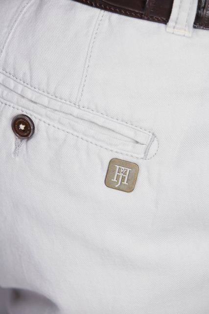 CLASSIC LINEN SHORTS
