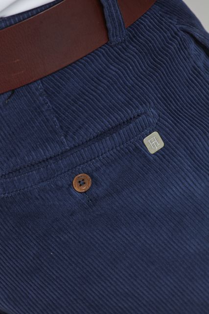 Washed 8W Cord Shorts