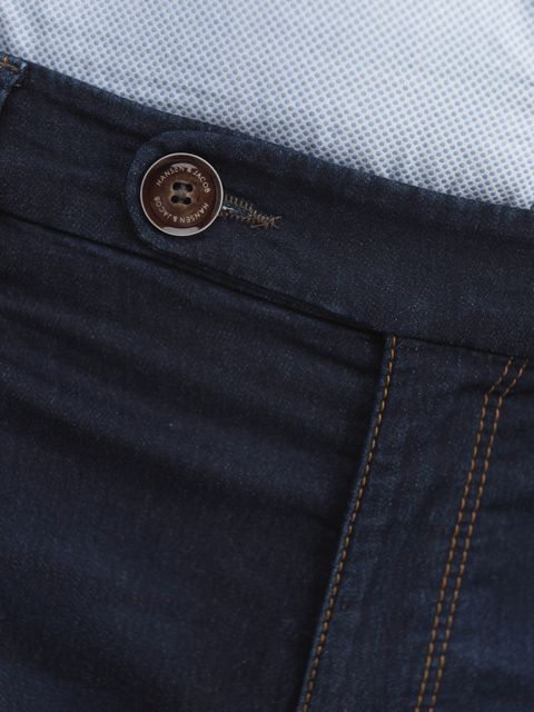 SLIM CHIN SUPER STRETCH DENIM