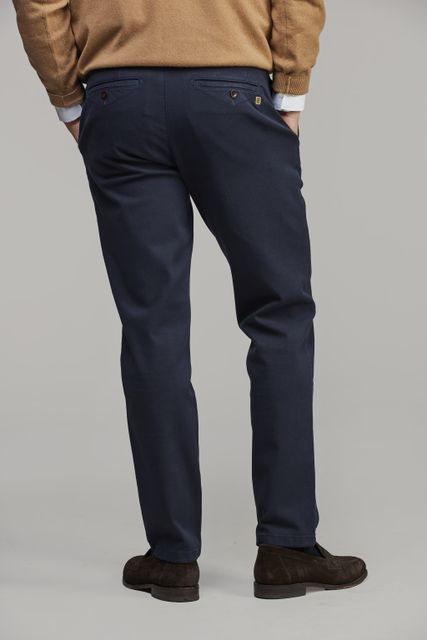 CLASSIC CHINO UNIVERSAL TWILL