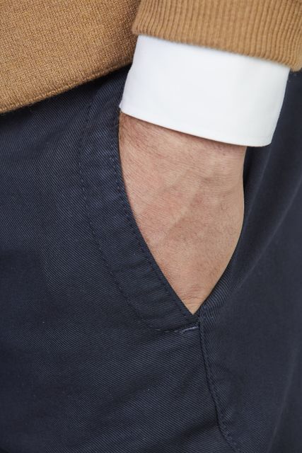 CLASSIC CHINO UNIVERSAL TWILL
