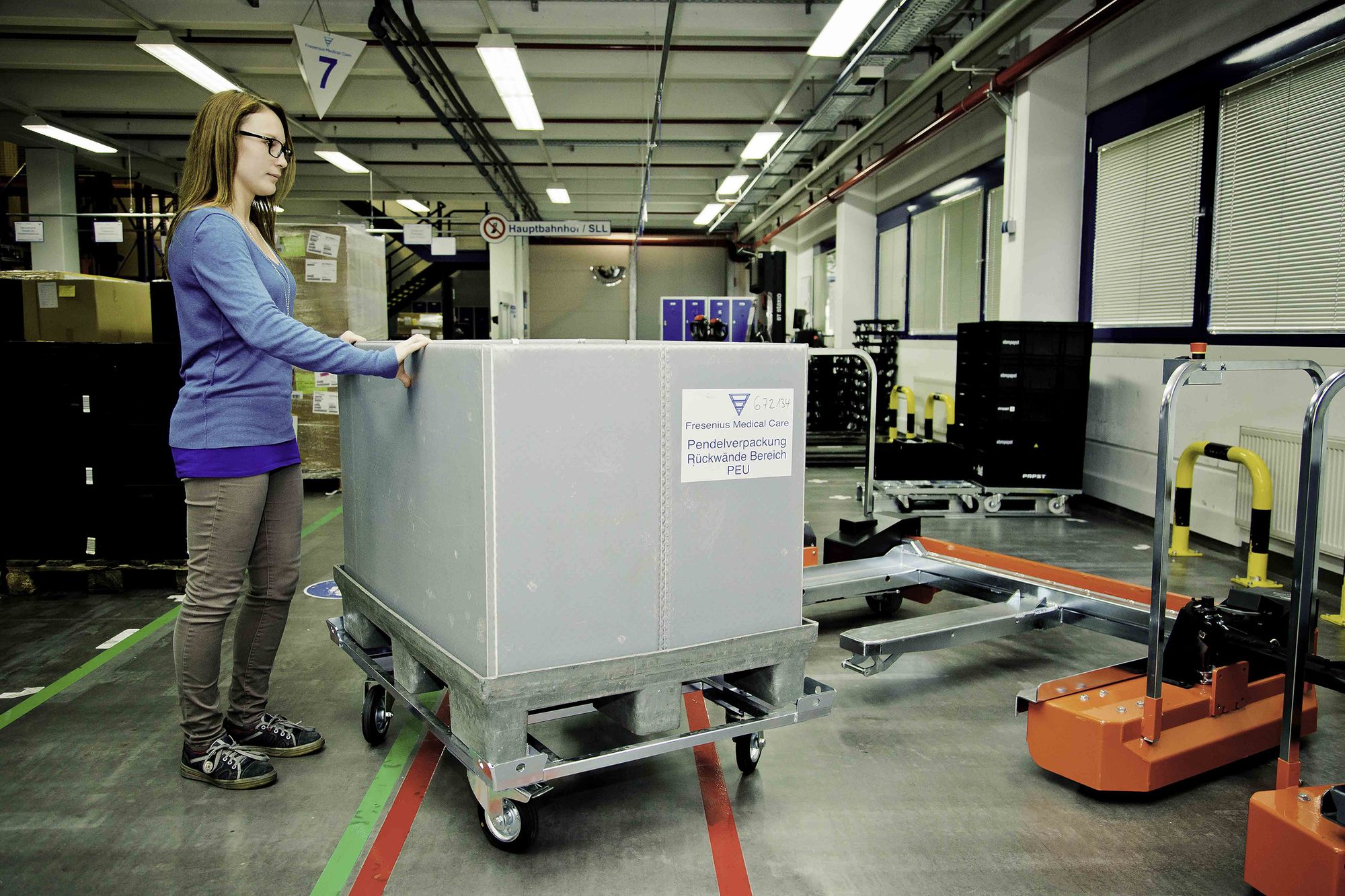Each taxi trolley has space for either one pallet och two half pallets.