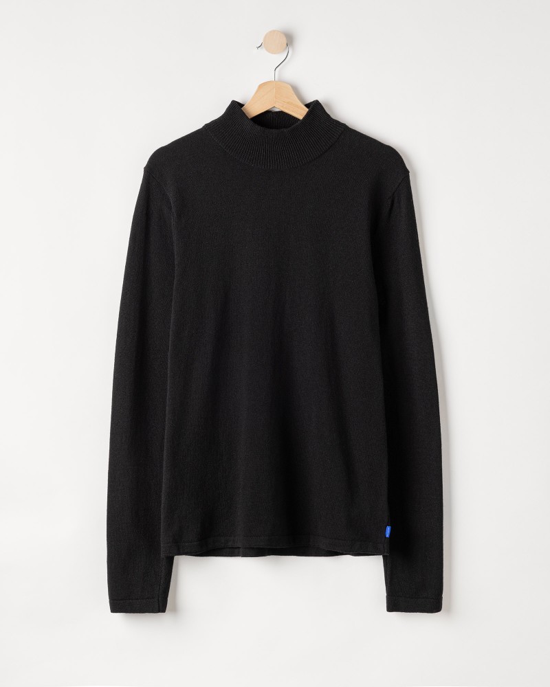 Chris Rollneck Black