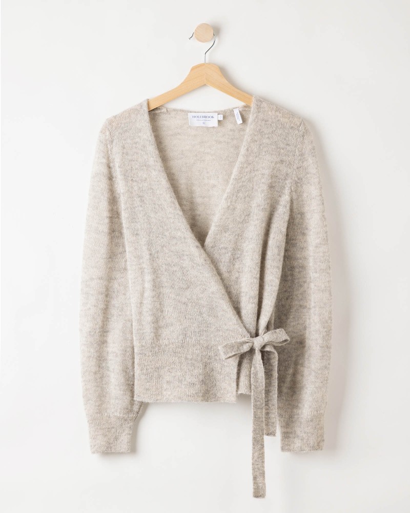 Elizabeth Overlap Light Grey Mel.