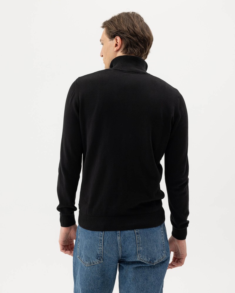 Holger T-neck Black