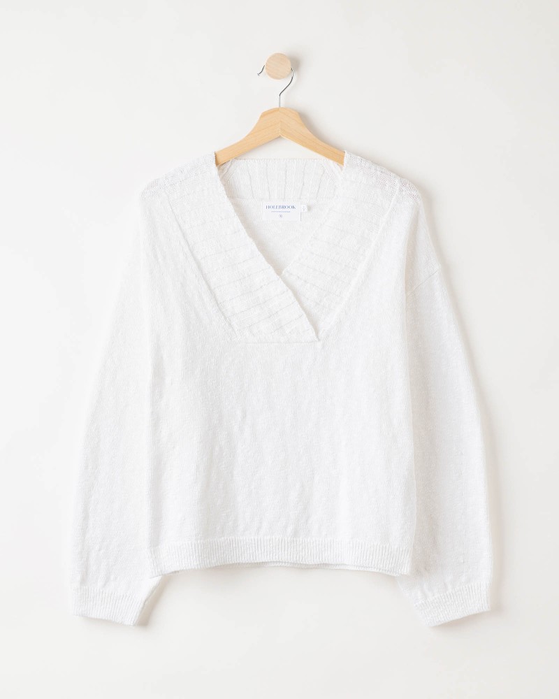 Juni V-neck White