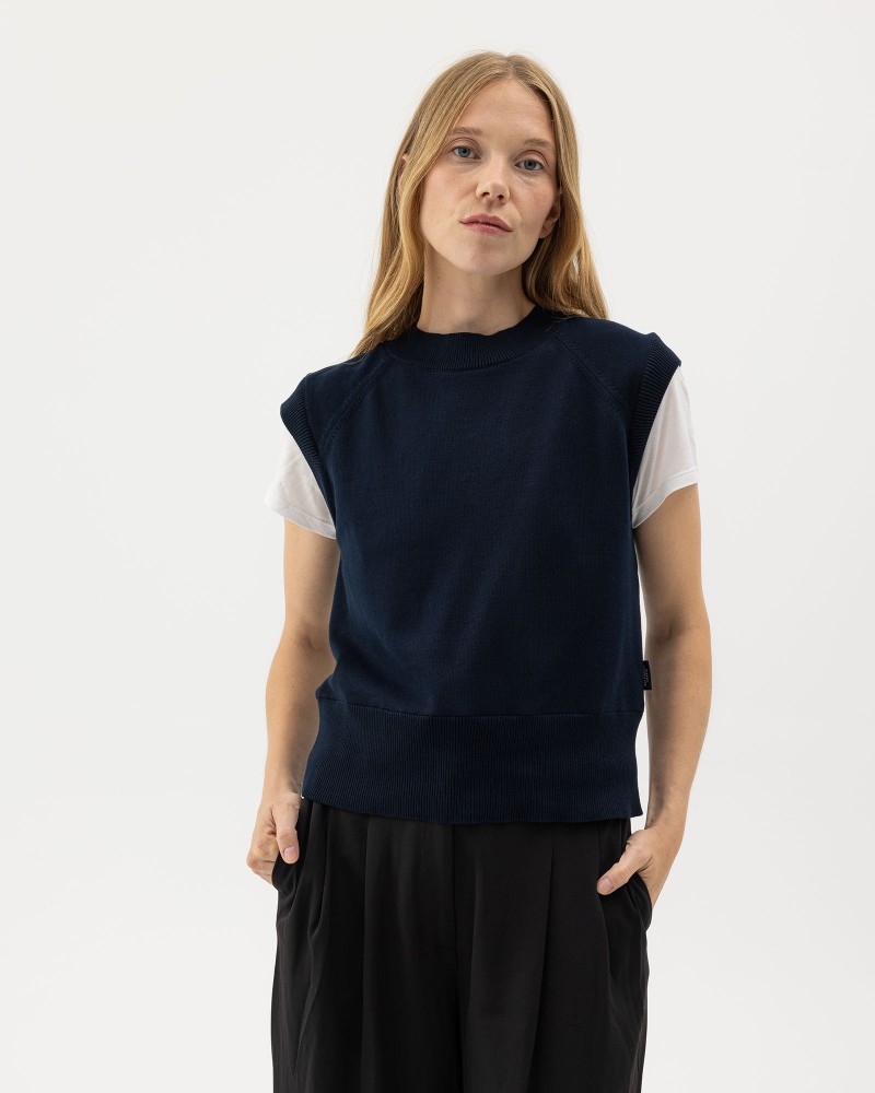 Laura Vest WP Navy