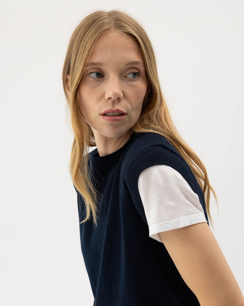 Laura Vest WP Navy
