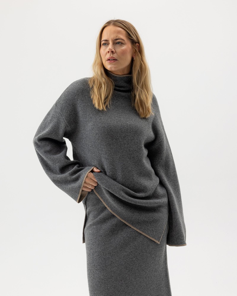 Sally Turtle Dark Grey Mel.