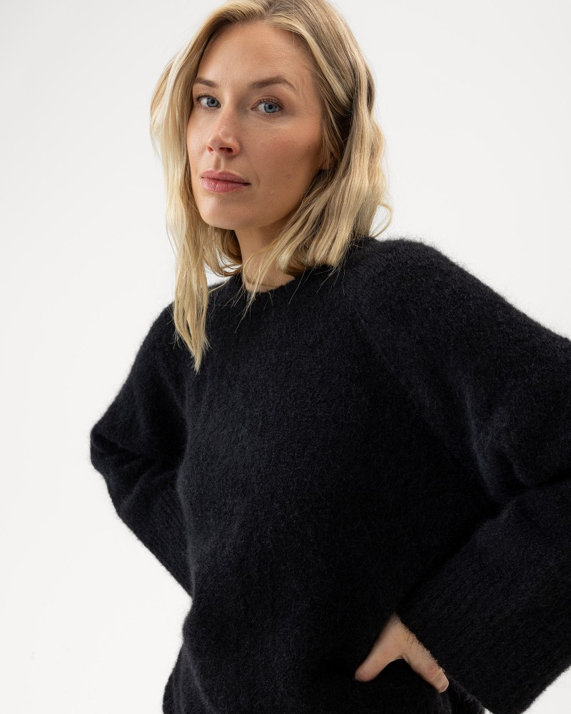 Tindra Sweater Tindra Sweater Black