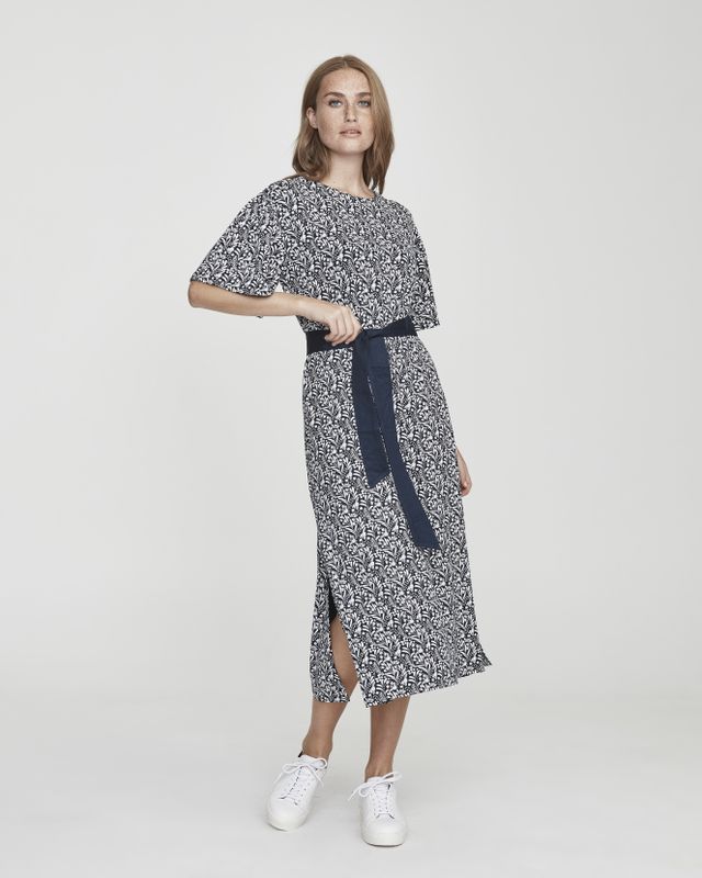Kajsa Slit Dress