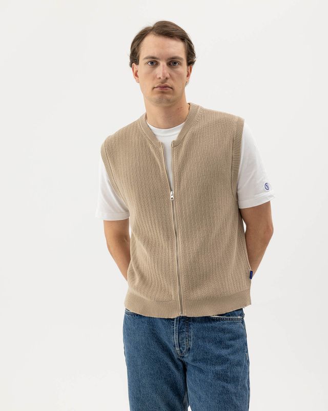 Alvar Vest