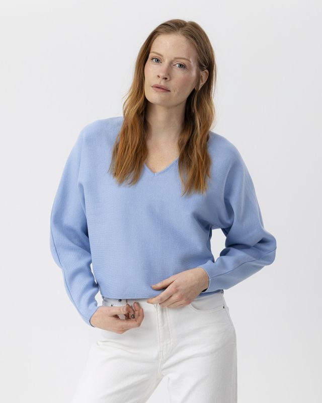 Barbro V-neck