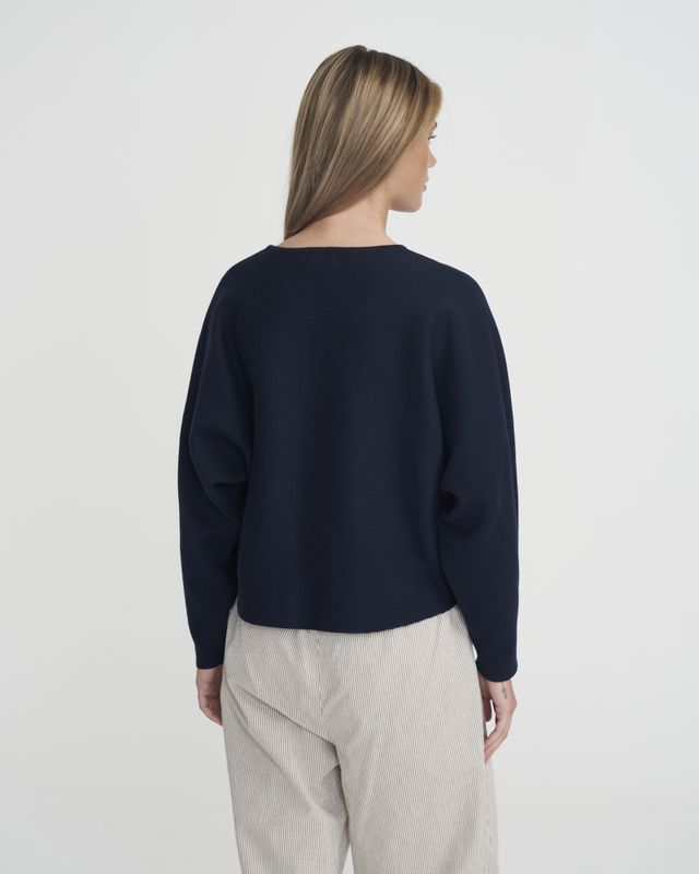 Barbro V-neck
