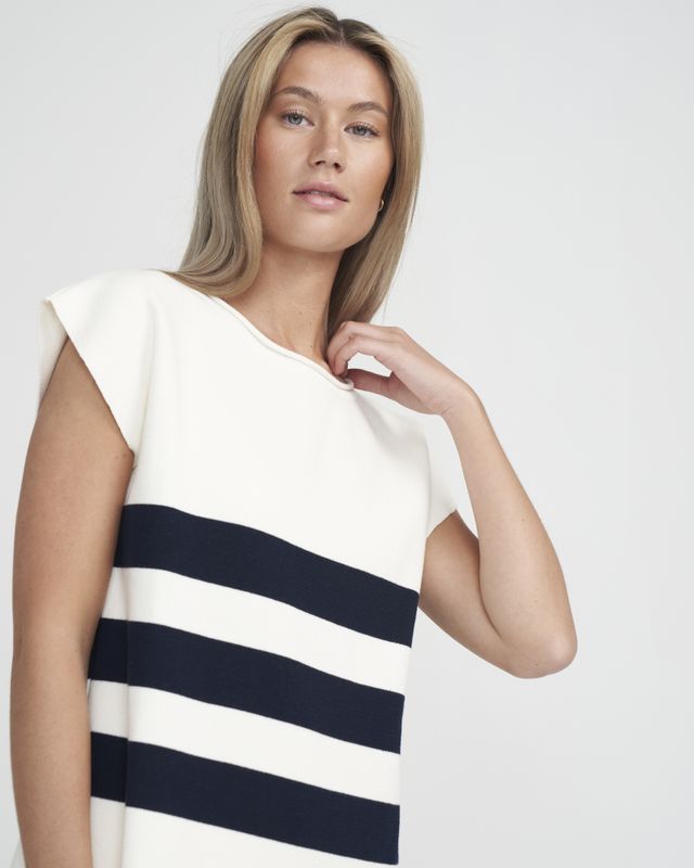 Berit Capsleeve