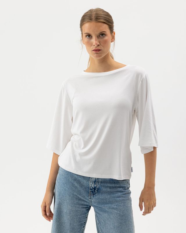 Ellen Tee