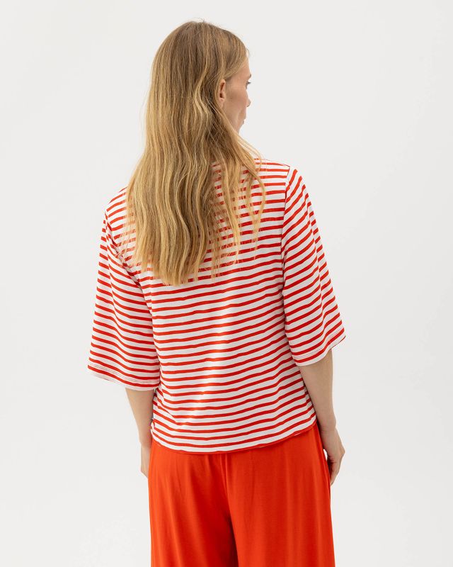 Ellen Tee