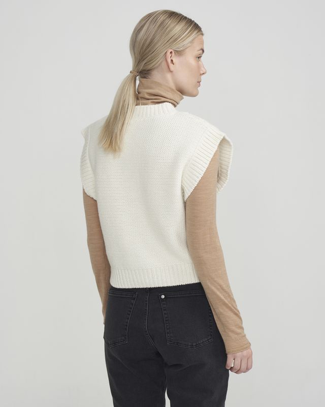 Gunilla Vest