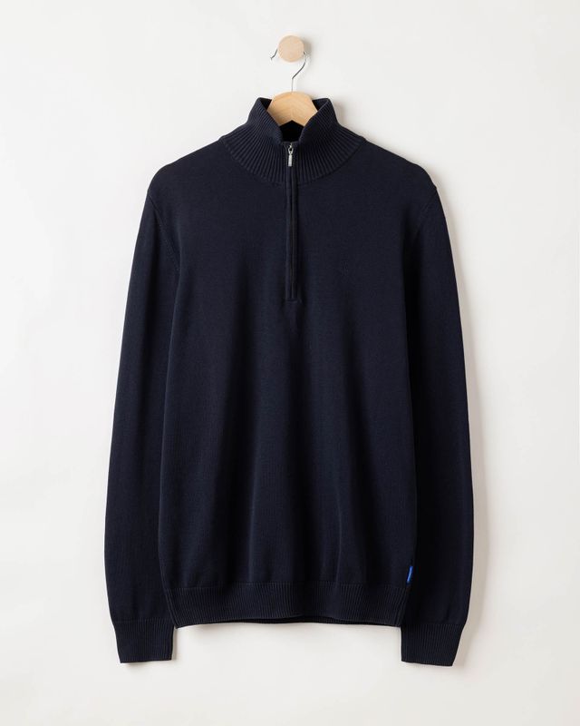 Holger T-neck