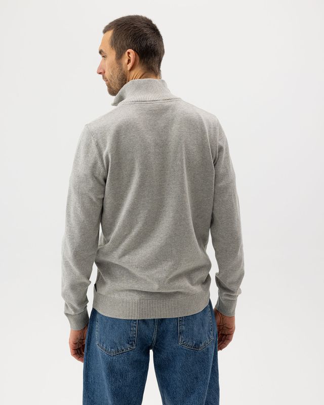 Holger T-neck
