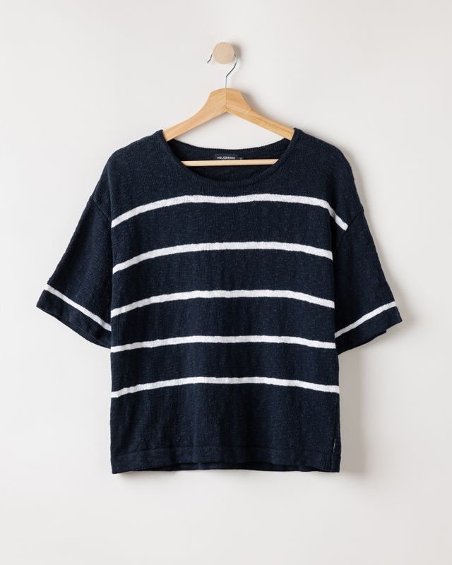 Juni Tee