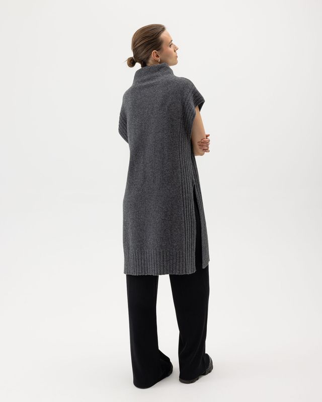 Kicki Long Vest