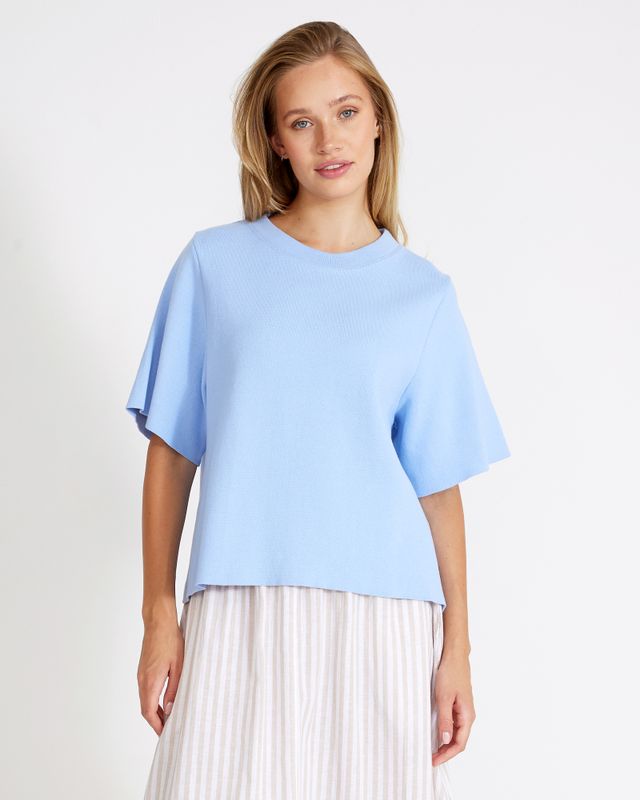 Nadja Tee