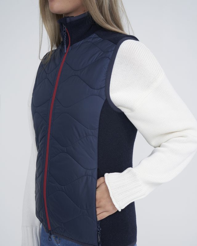 Rakel Vest WP