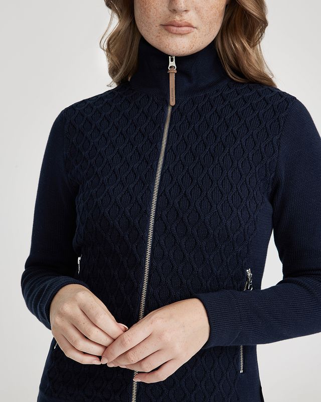 Reidun Fullzip WP