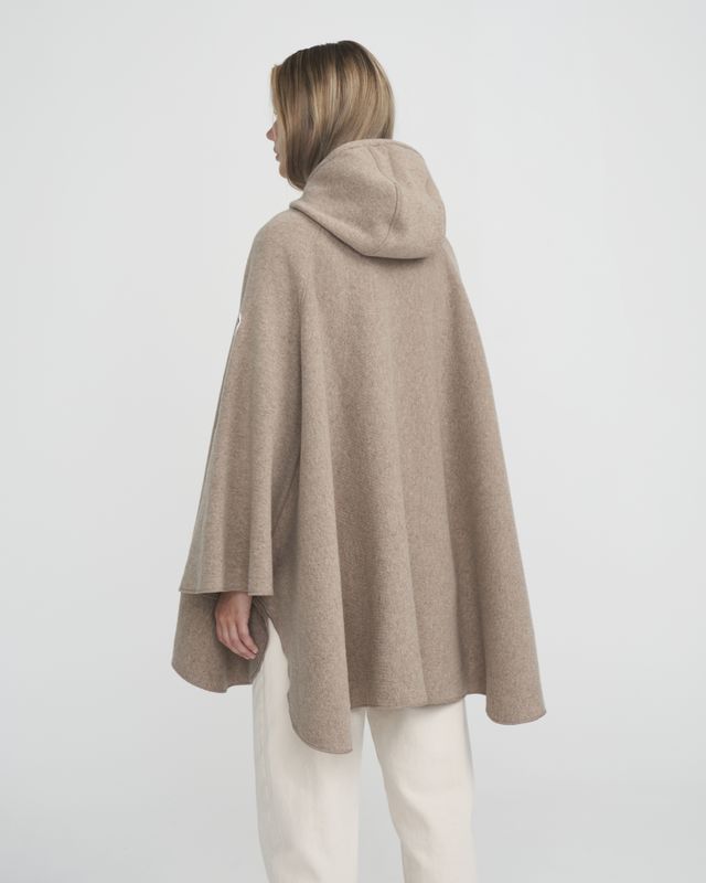 Tina Poncho WP