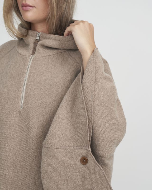 Tina Poncho WP