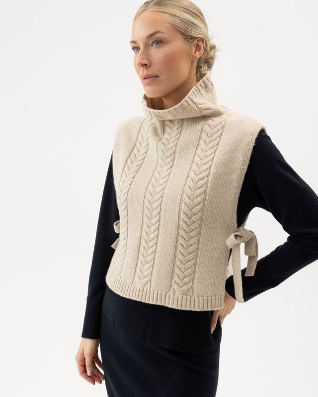 Tolken Bib Collar