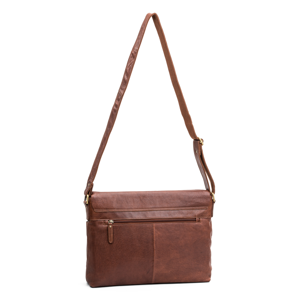 Datorväska 16" flapbag i skinn