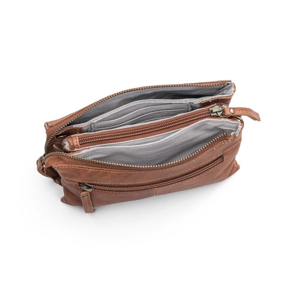 Väska clutch i skinn