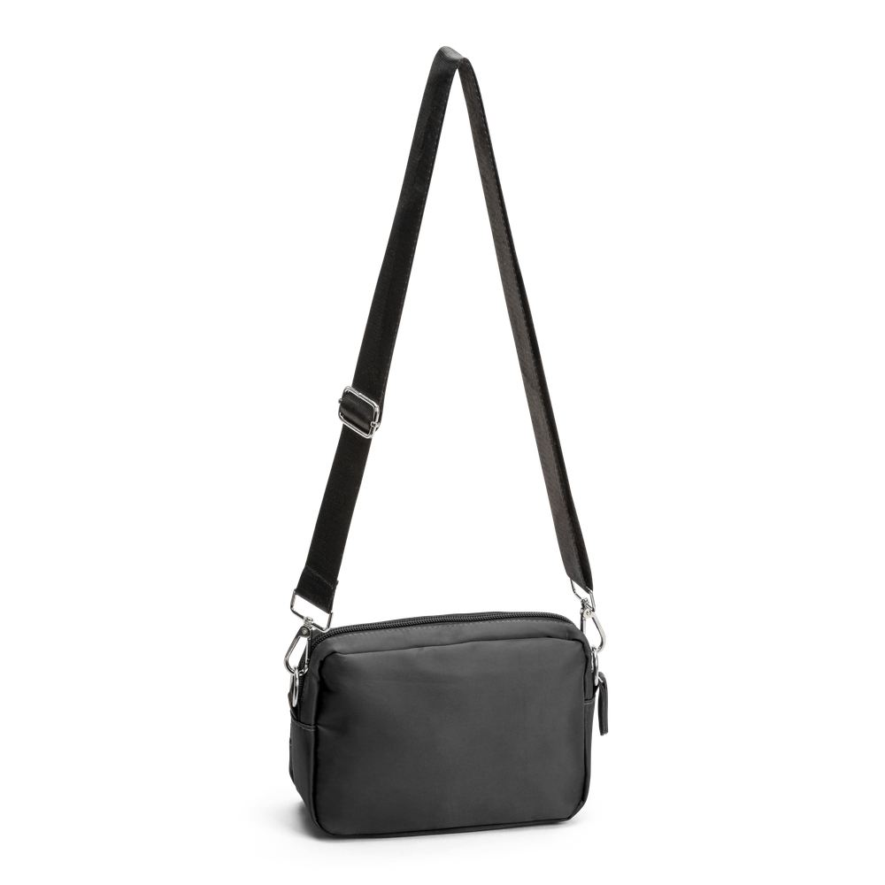 Axelväska i crossbodymodell