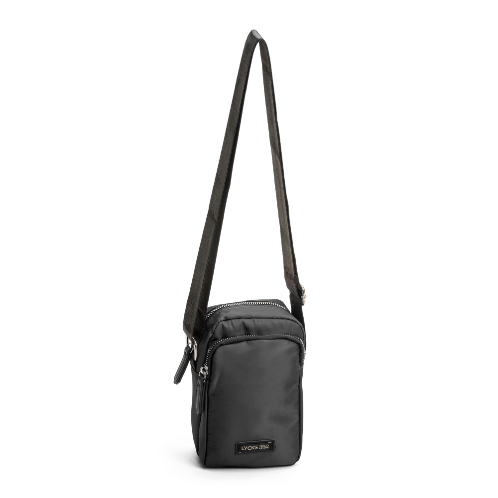 Axelväska i crossbodymodell